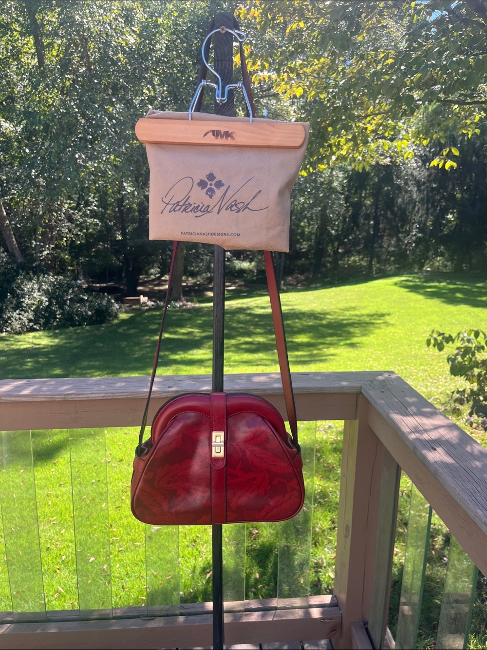 Patricia Nash Red Marbled Leather Crossbody with Gold-Tone Clasp